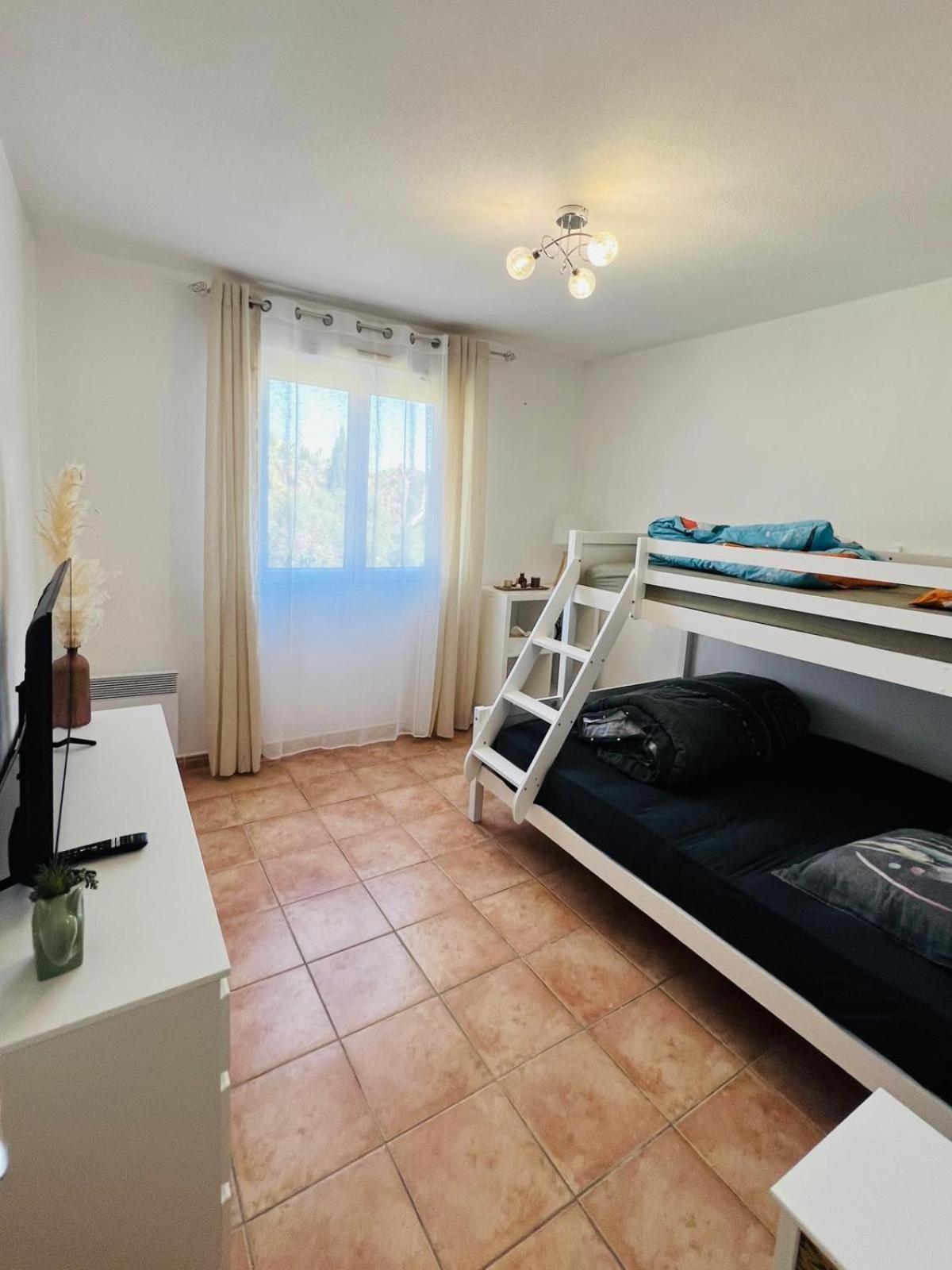 Maison A 700M De La Mer Bormes-les-Mimosas Extérieur photo